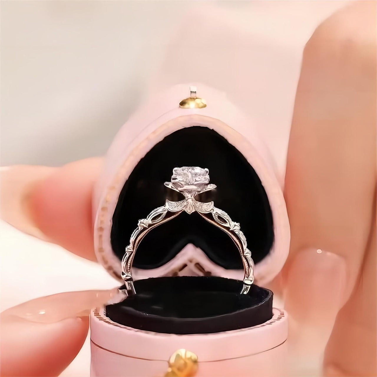 925 Sterling Silver Floral Moissanite Diamond Ring - ArtGalleryZen