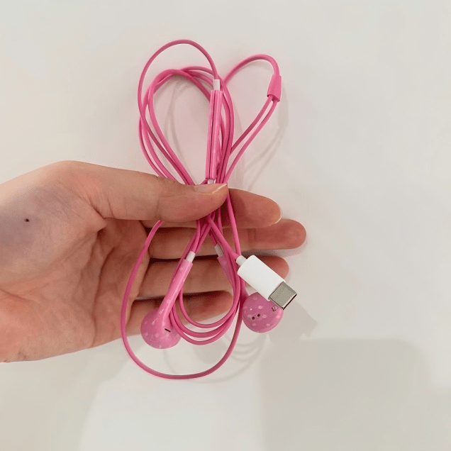 Authentic Korean AEAE Polka Dot Wired USB - C Earphones - ArtGalleryZen