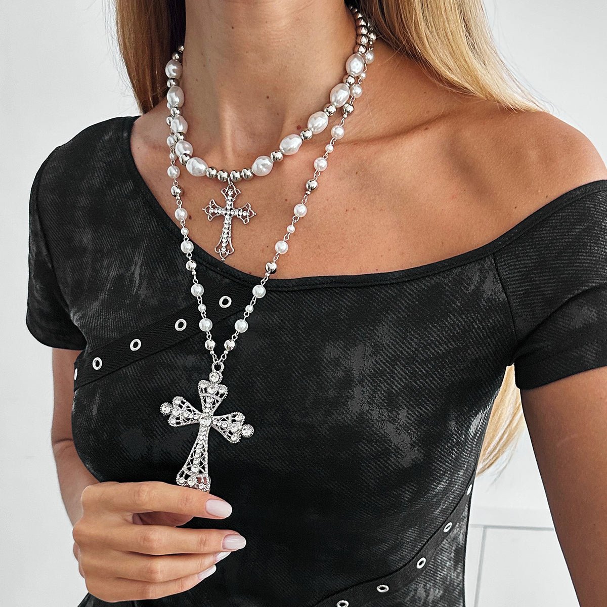 Baroque 2pcs Rhinestone Inlaid Cross Pendant Pearl Chain Necklace Set - ArtGalleryZen