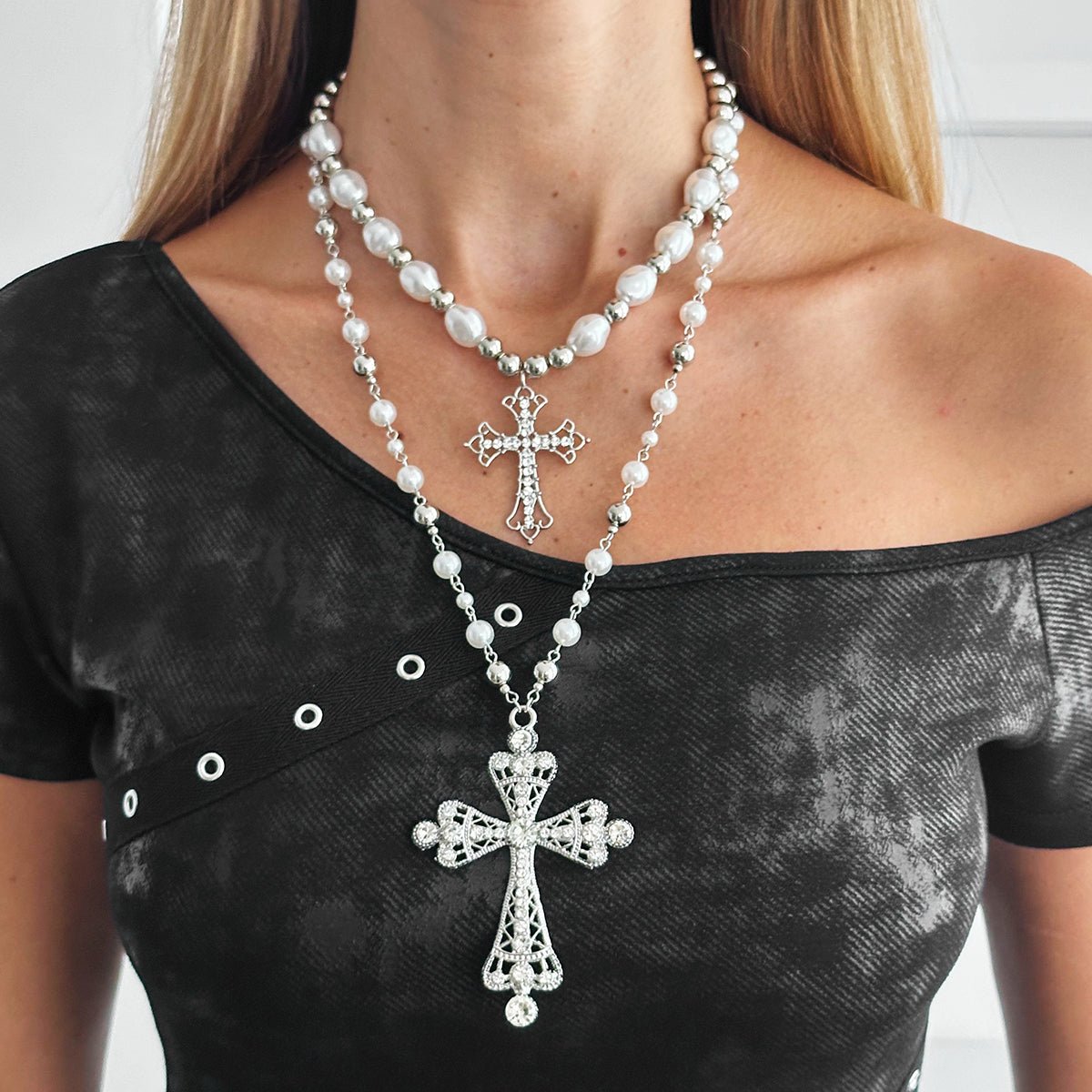 Baroque 2pcs Rhinestone Inlaid Cross Pendant Pearl Chain Necklace Set - ArtGalleryZen