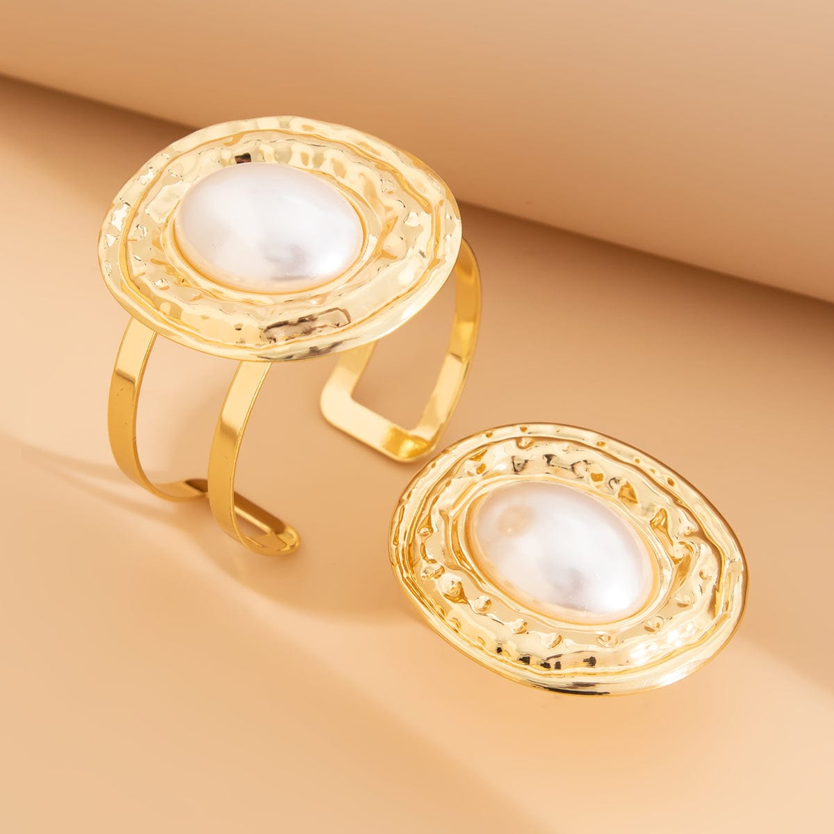 Baroque Chunky Pearl Inlaid Textured Oval Open Ring Bangle Bracelet Set - ArtGalleryZen