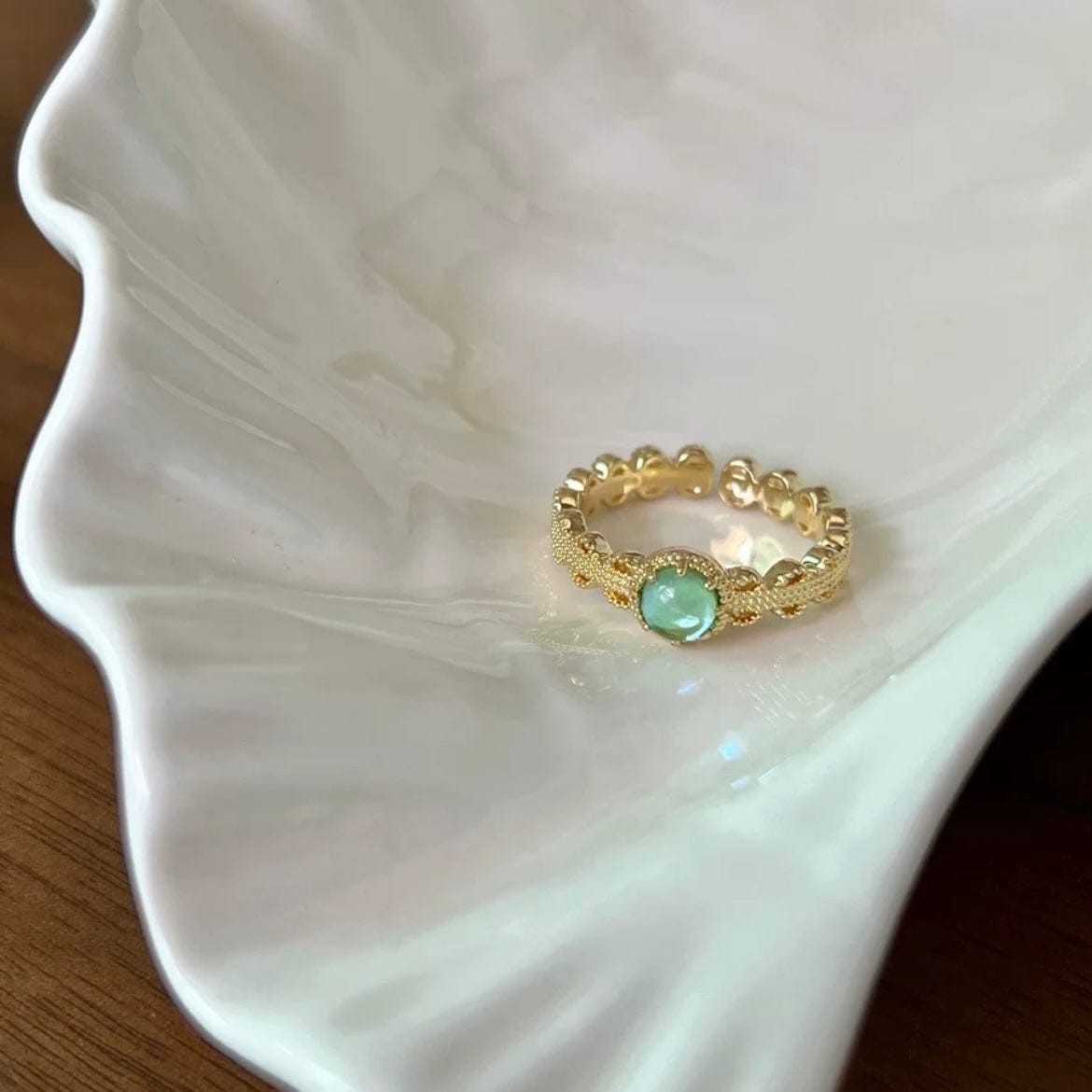 Baroque Green Crystal Inlaid Open Ring - ArtGalleryZen