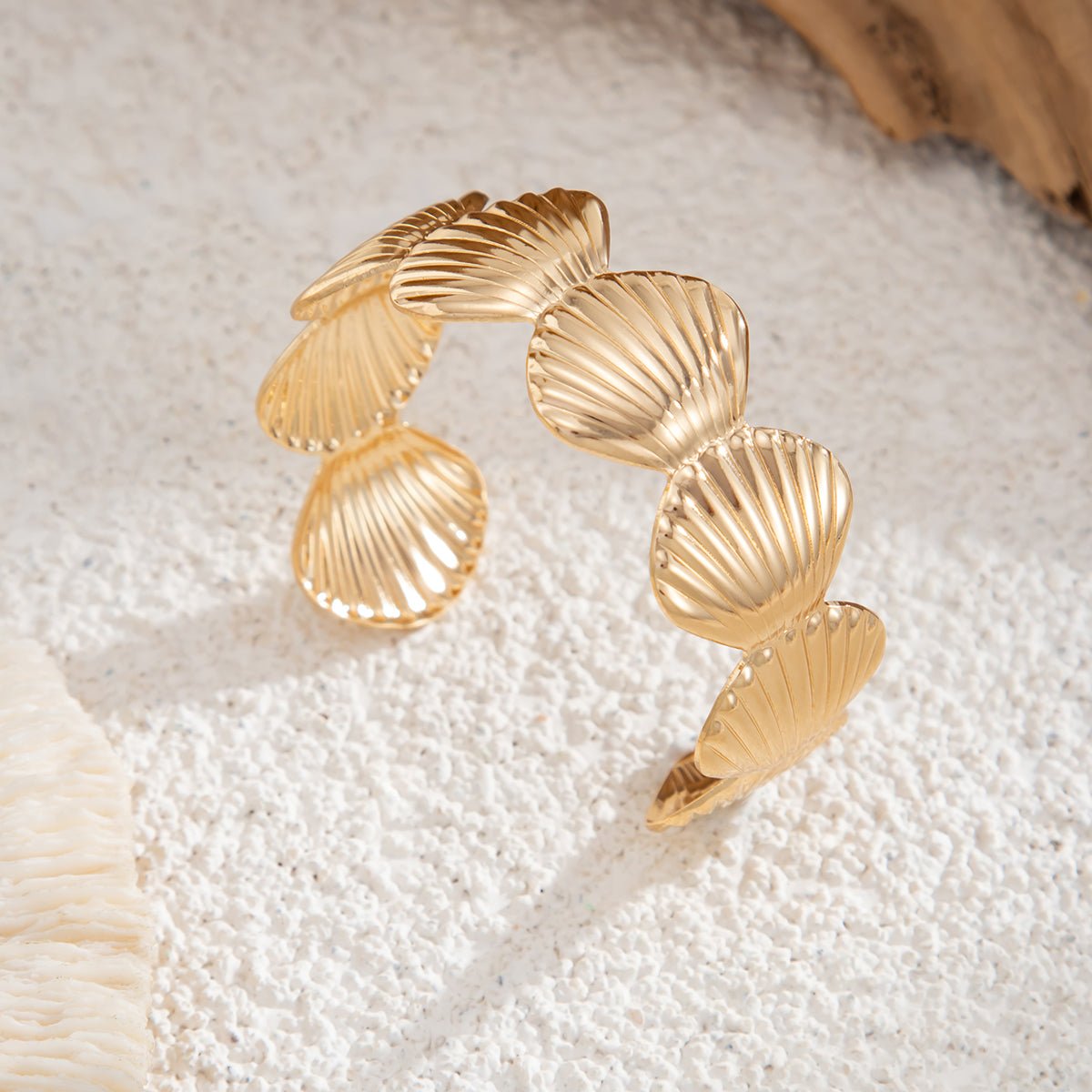 Beach Style Gols Silver Plated Shell Bangle Bracelet - ArtGalleryZen