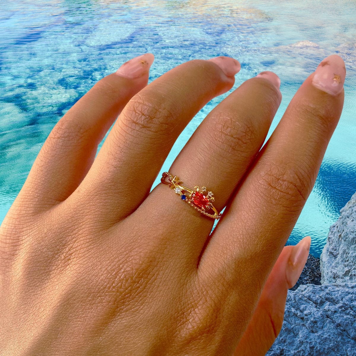Chic 18K Gold Filled CZ Inlaid Aquarium Ring - ArtGalleryZen