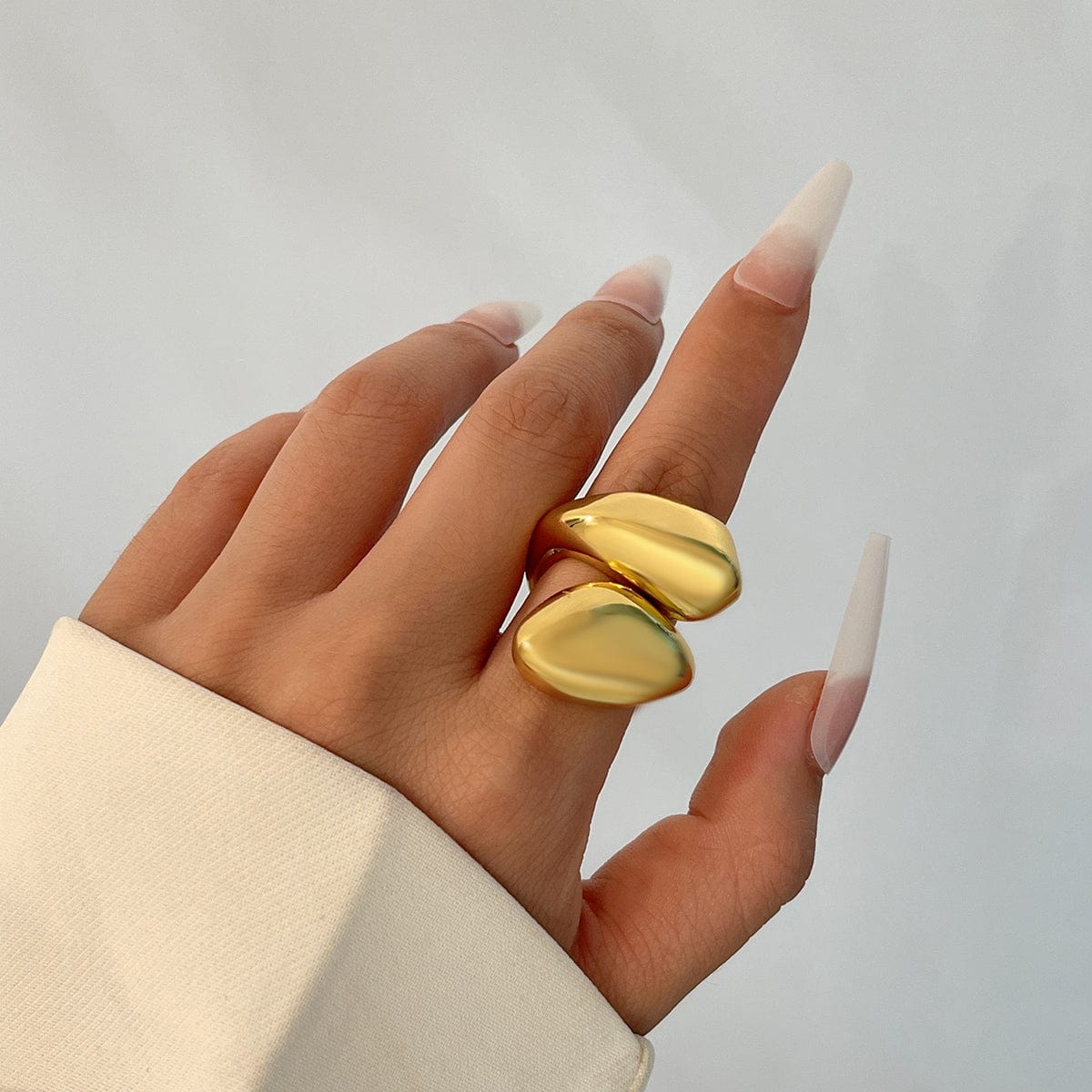 Chic Abstract Chunky Waterdrop Ring - ArtGalleryZen