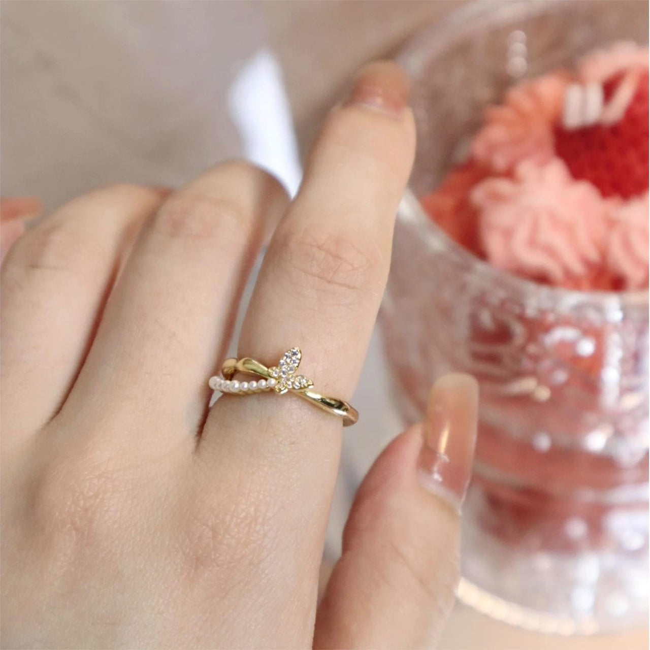 Chic Floral Butterfly Pearl Ring Set - ArtGalleryZen