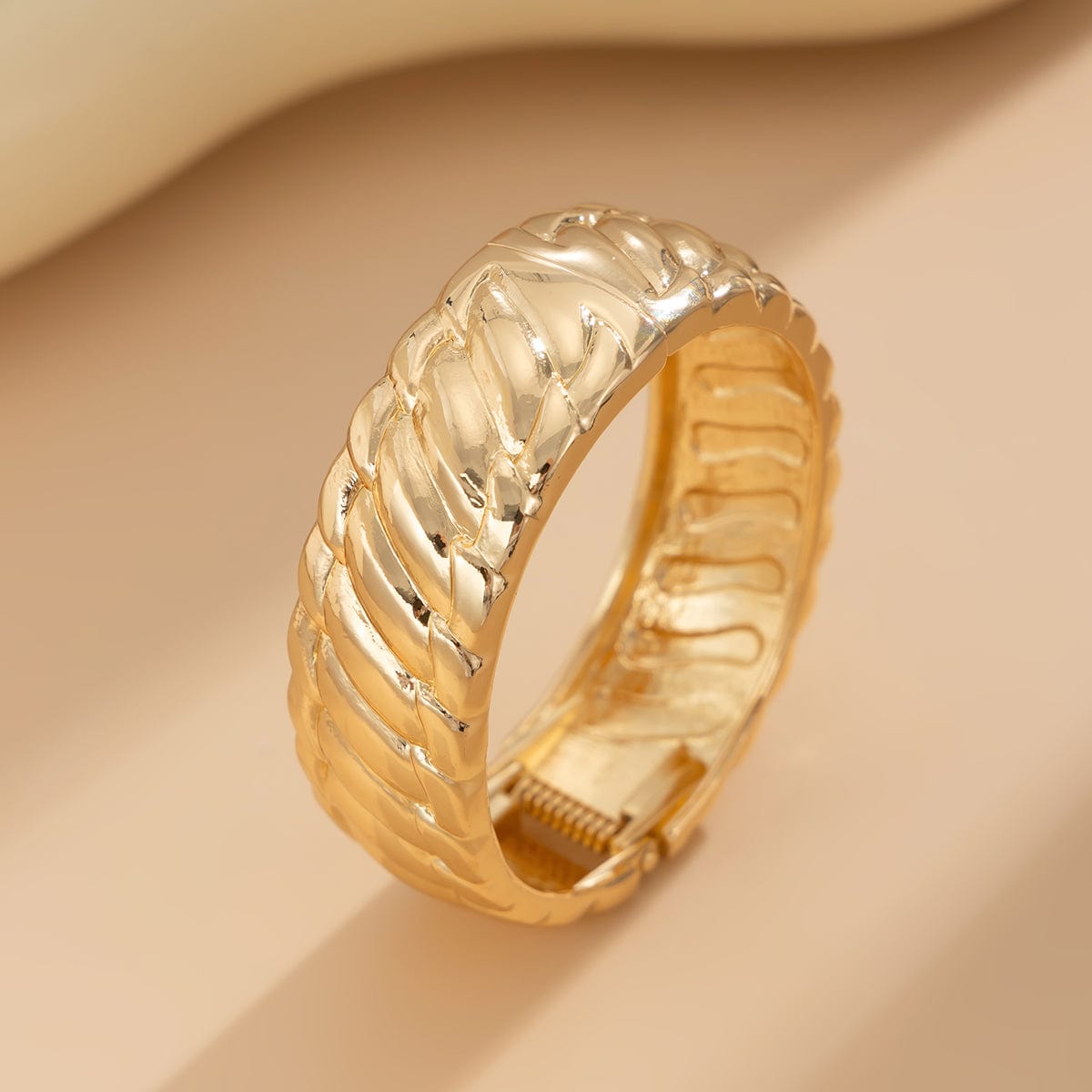 Chic Gold Silver Plated Glossy Textured Bangle Bracelet - ArtGalleryZen