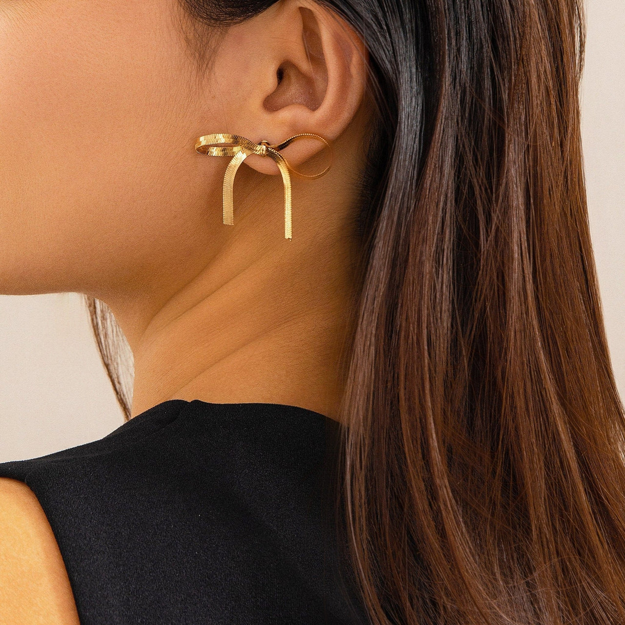 Chic Gold Silver Tone Ribbon Earrings - ArtGalleryZen