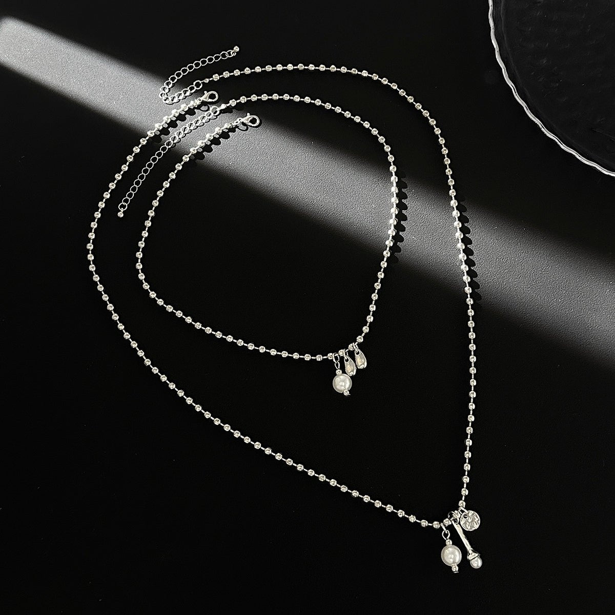 Chic Pearl Round Disk Pendant Ball Chain Necklace Set - ArtGalleryZen