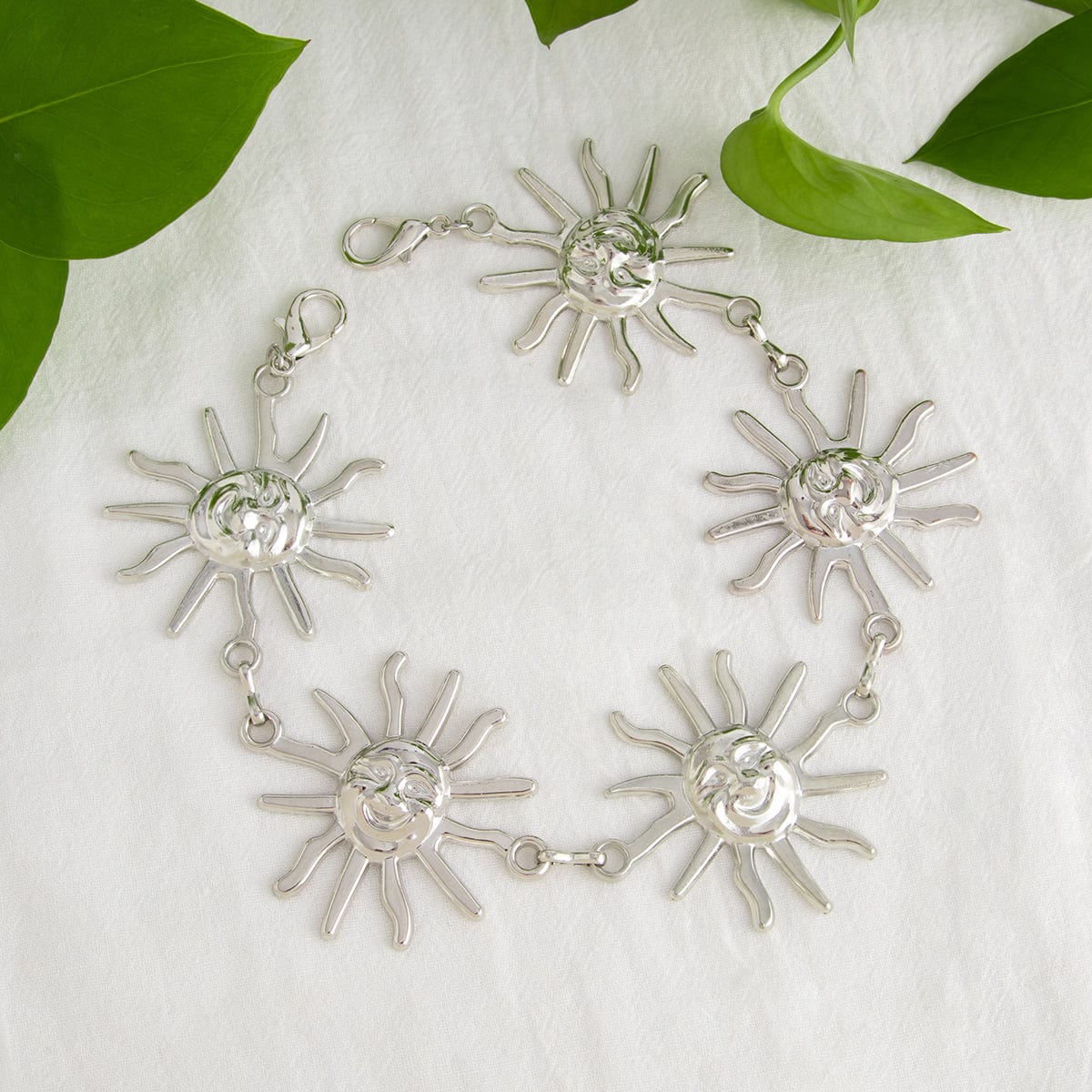 Chic Silver Plated Sun Bag Chain - ArtGalleryZen