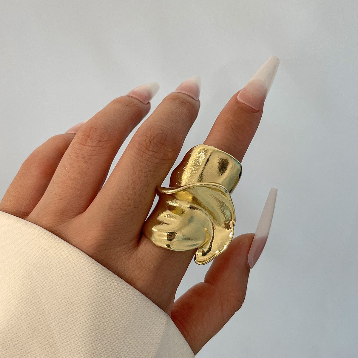 Chunky Abstract Pattern Metallic Wide Ring - ArtGalleryZen