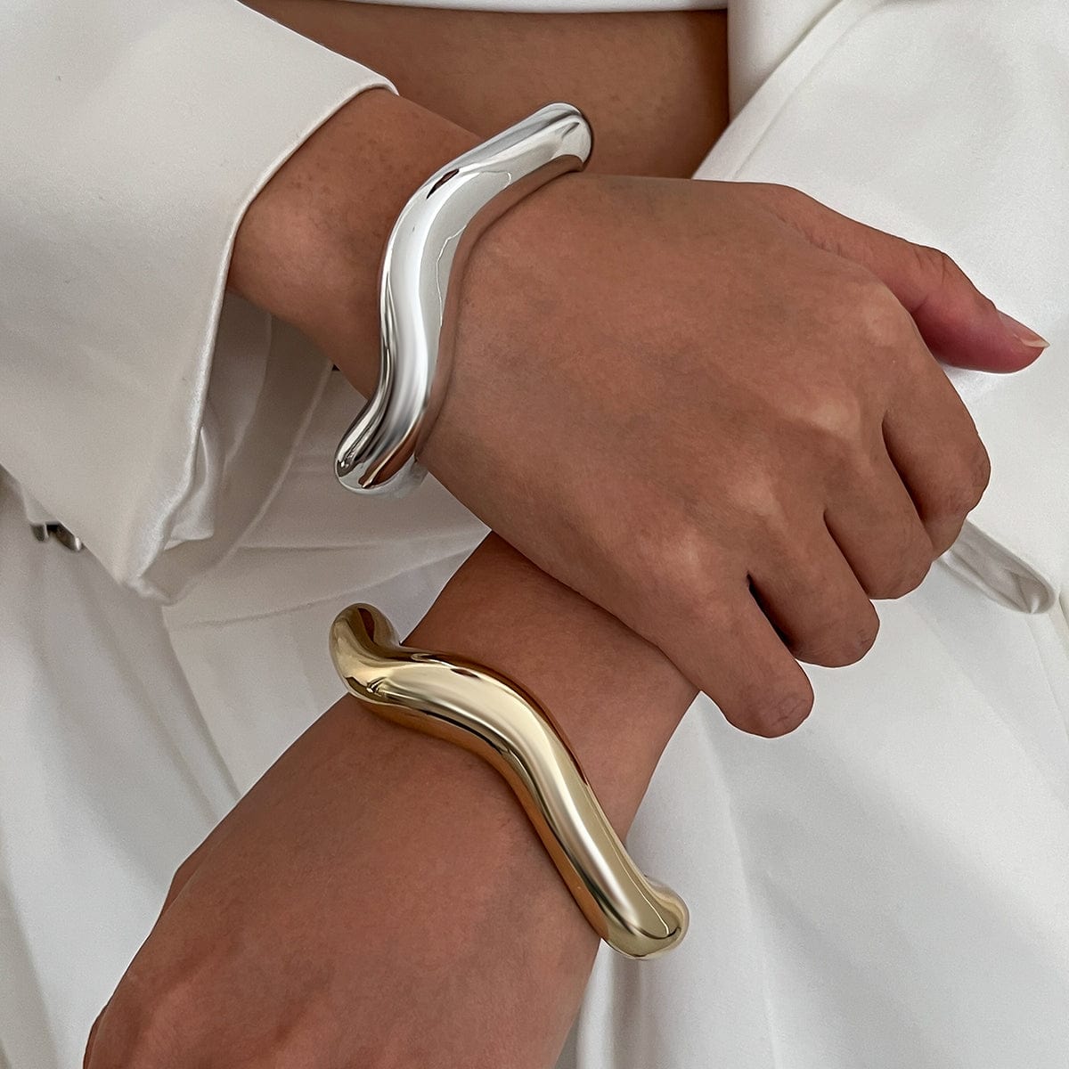 Classic Gold Silver Plated Glossy Wave Bangle Bracelet - ArtGalleryZen
