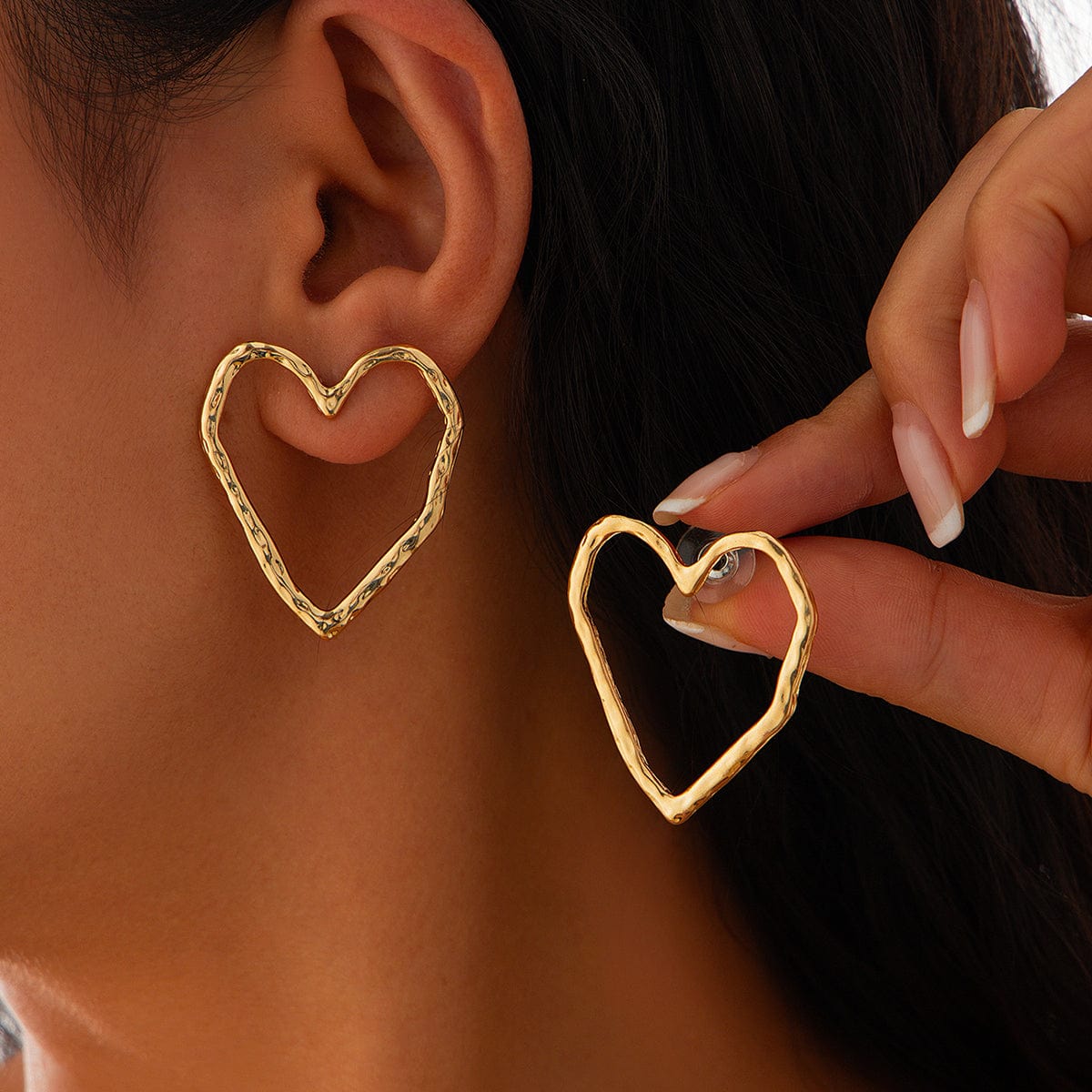 Dainty Geometric Hollow Heart Stud Earrings - ArtGalleryZen