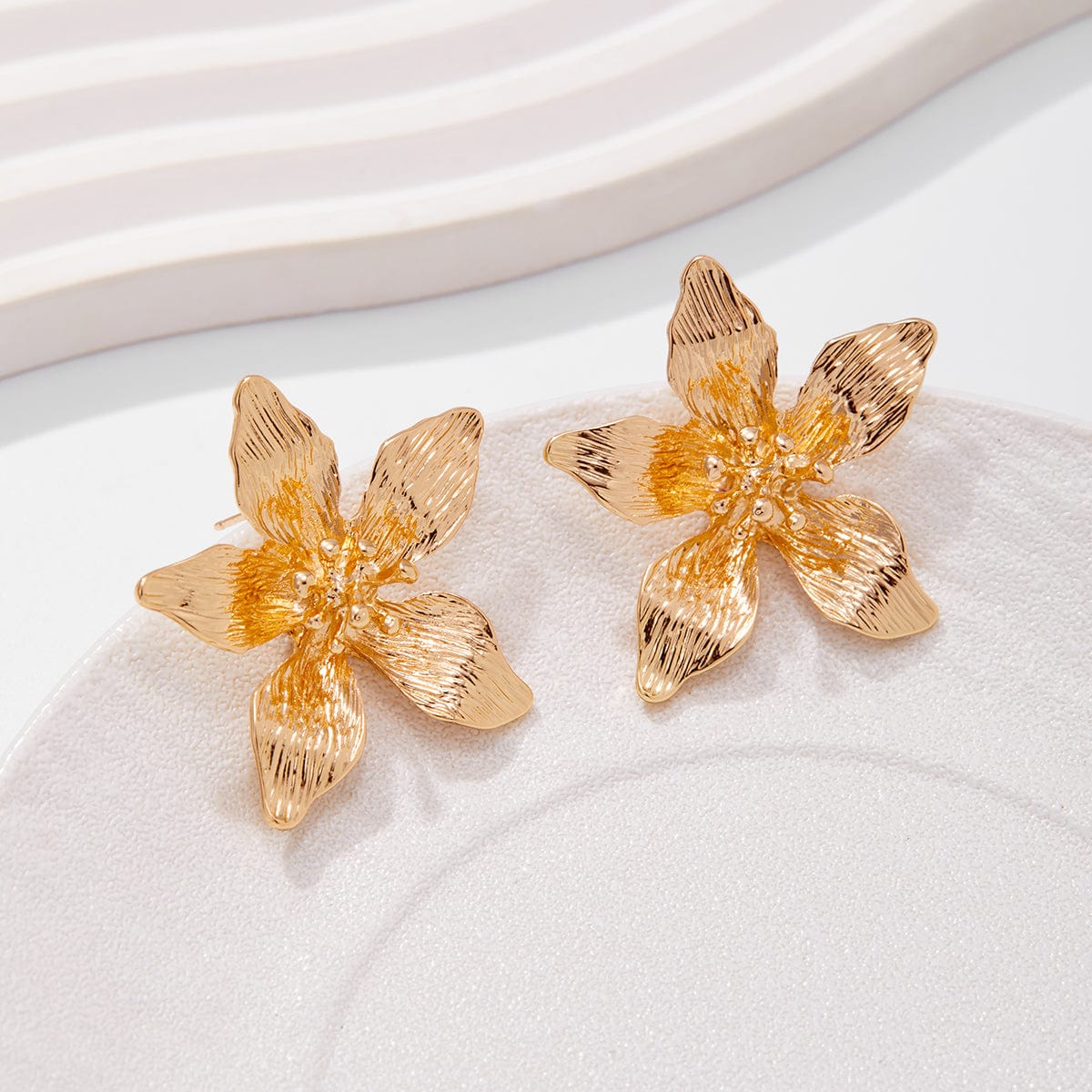 Dainty Gold Silver Tone Flower Stud Earrings - ArtGalleryZen