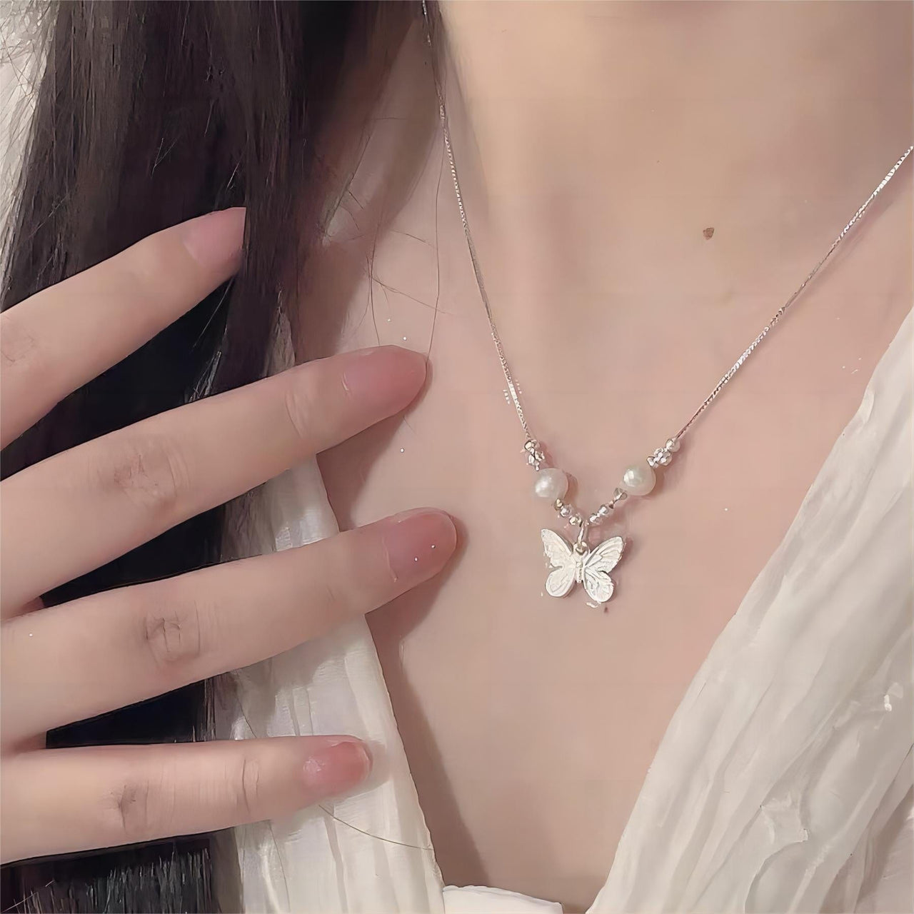 Dainty Silver Butterfly Necklace - ArtGalleryZen