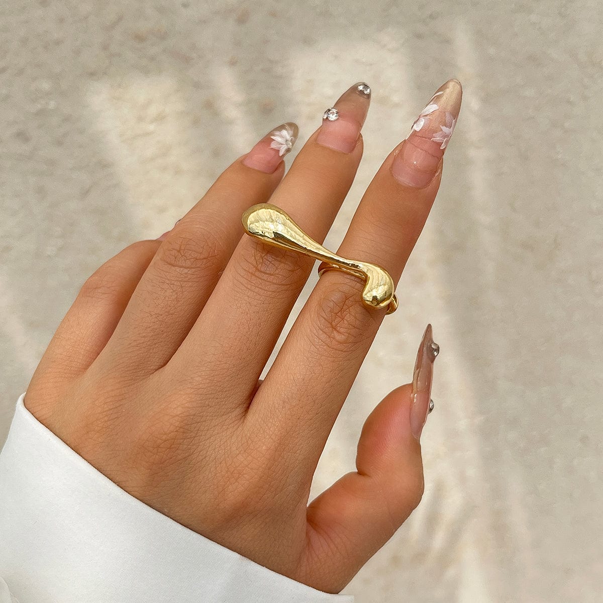 Elegant Geometric Metallic Waterdrop Open Ring - ArtGalleryZen