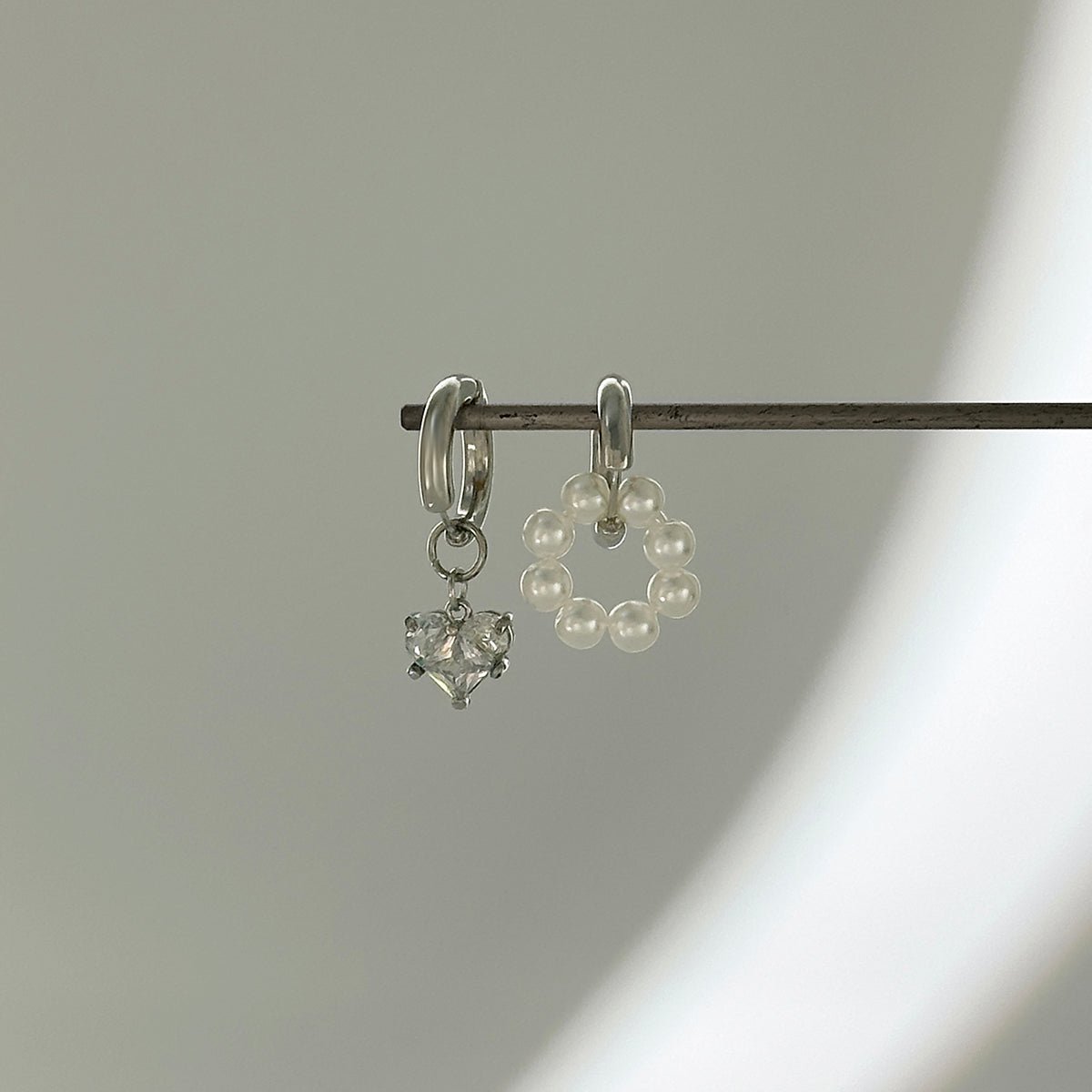 Elegant Rhinestone Heart Pearl Dangle Huggie Hoop Earrings - ArtGalleryZen