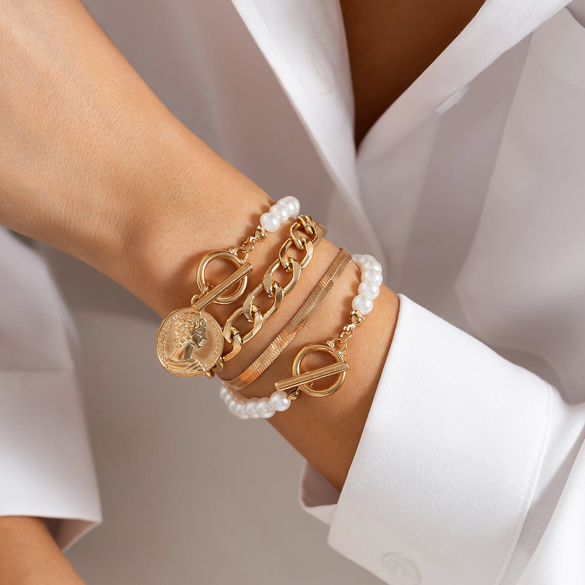 Elegant Toggle Clasp Relief Coin Charm Pearl Curb Chain Bracelet Set - ArtGalleryZen