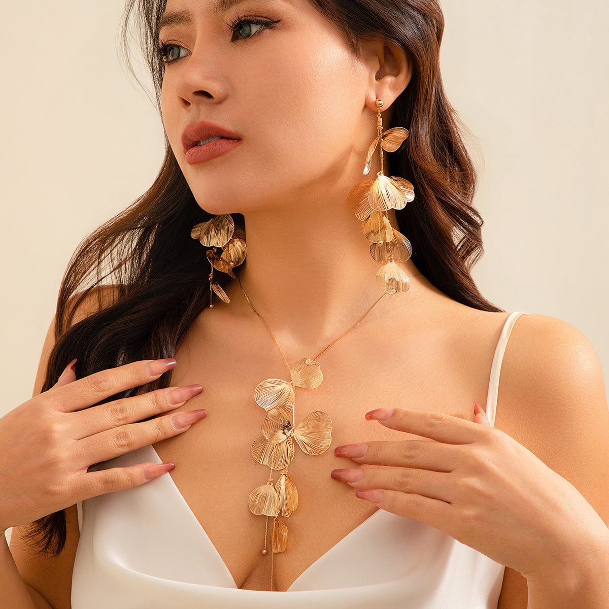 Geometric Abstract Gold Silver Tone Leaf Pendant Earrings Necklace Set - ArtGalleryZen