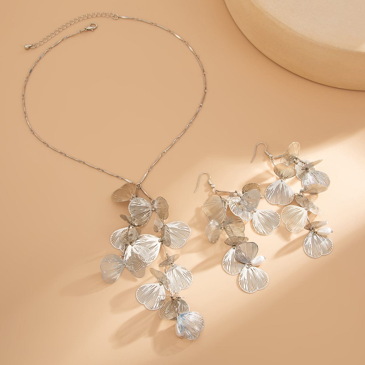 Geometric Chunky Leaf Pendant Y Necklace Earrings Set - ArtGalleryZen