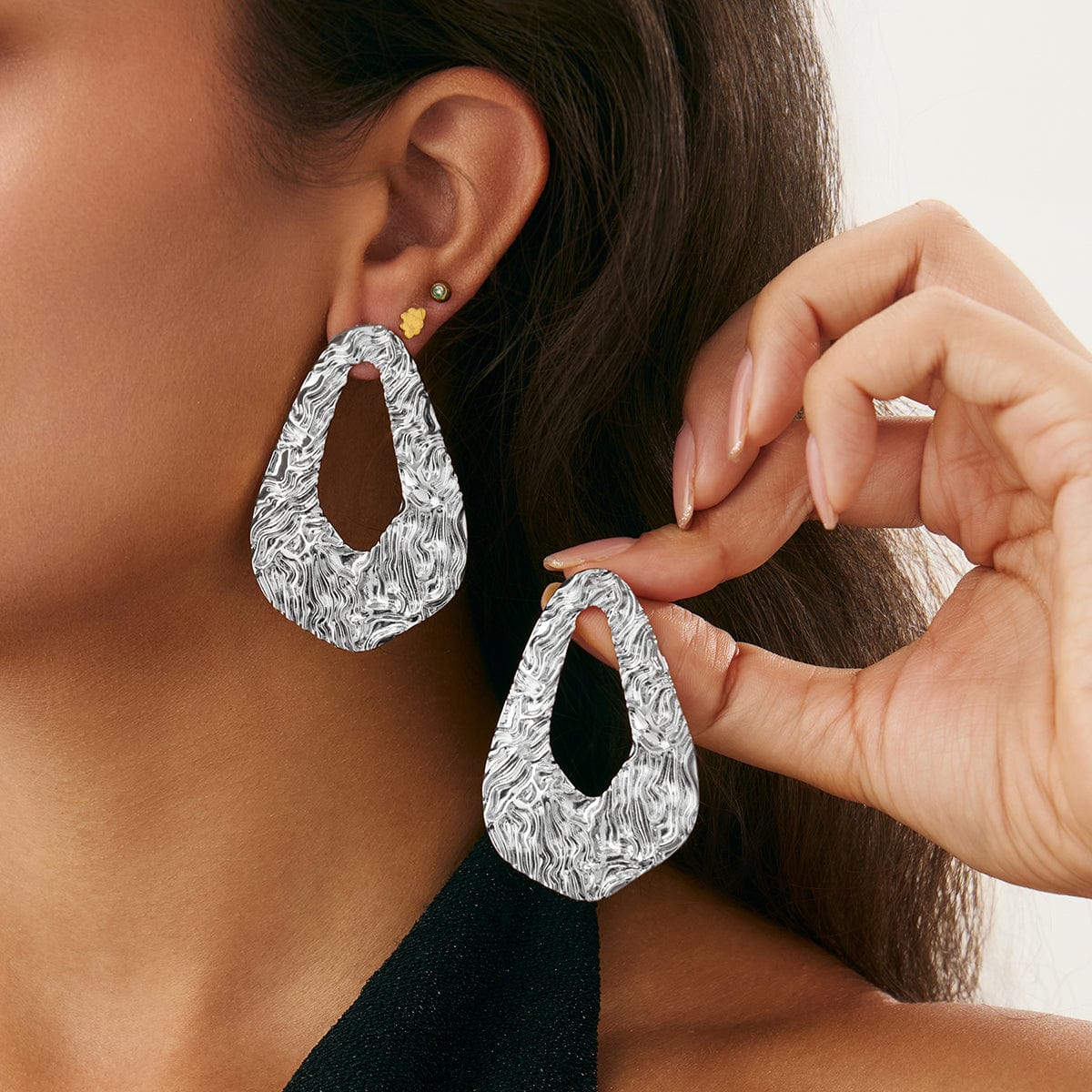 Geometric Hollow Pleated Waterdrop Stud Earrings - ArtGalleryZen