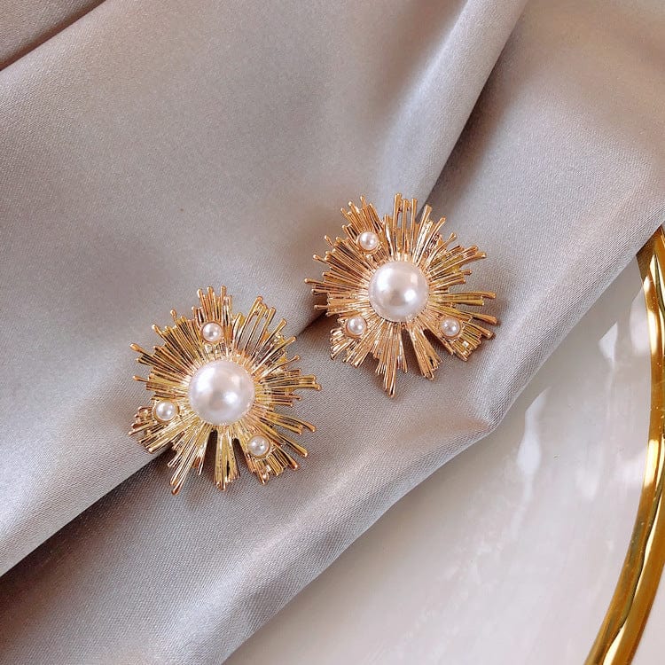 Geometric Metallic Pearl Earrings - ArtGalleryZen