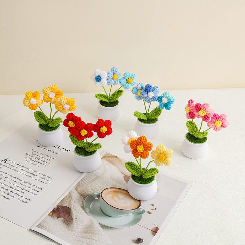 Handmade Crochet Potted Daisy Flower - ArtGalleryZen