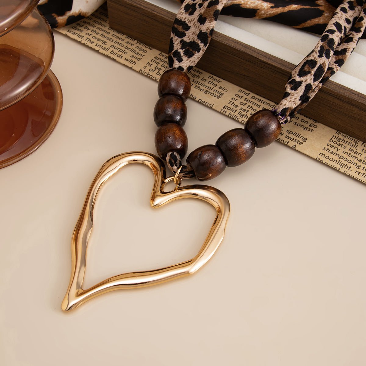 Heart Pendant Leopard Print Chiffon Wooden Beads Choker Necklace - ArtGalleryZen