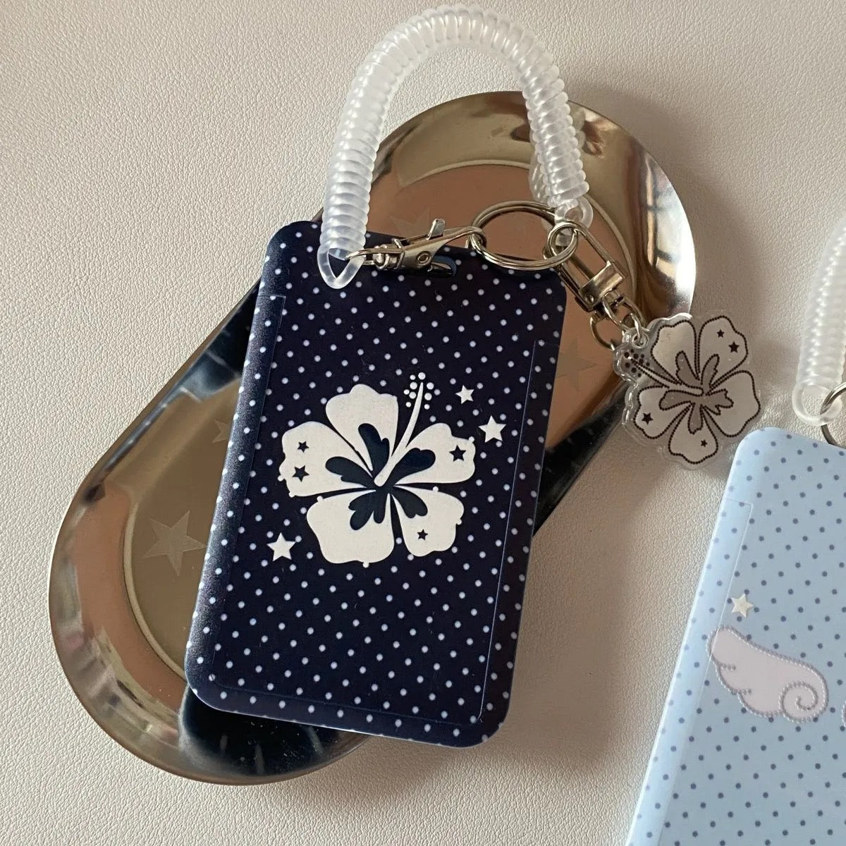 Kawaii Polka Dot Angel Wing Resin Photocard Holder Keychain - ArtGalleryZen