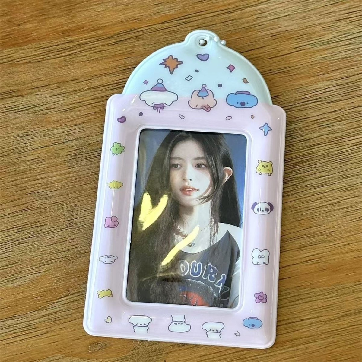 Kawaii Strawberry Cake Photocard Holder Keychain - PVC Card Organizer - ArtGalleryZen