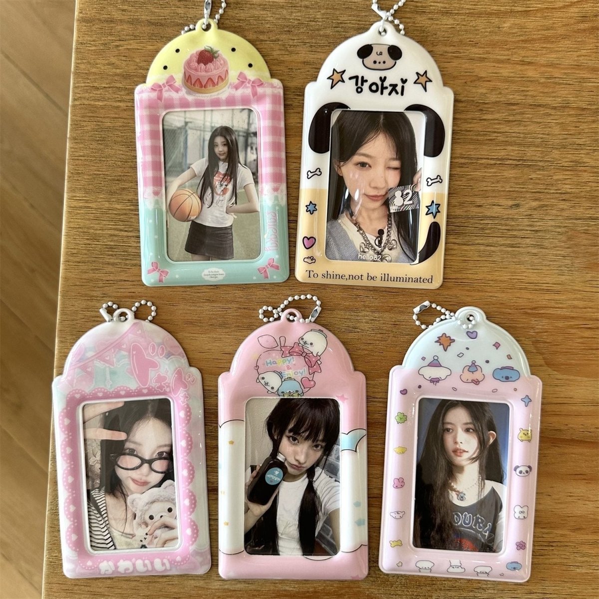 Kawaii Strawberry Cake Photocard Holder Keychain - PVC Card Organizer - ArtGalleryZen