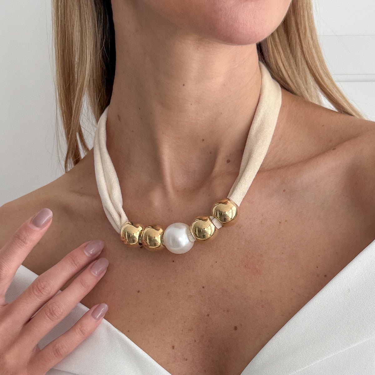 Leopard Print Velvet Choker Pearl Beaded Gold Tone Retro Y2K Necklace - ArtGalleryZen