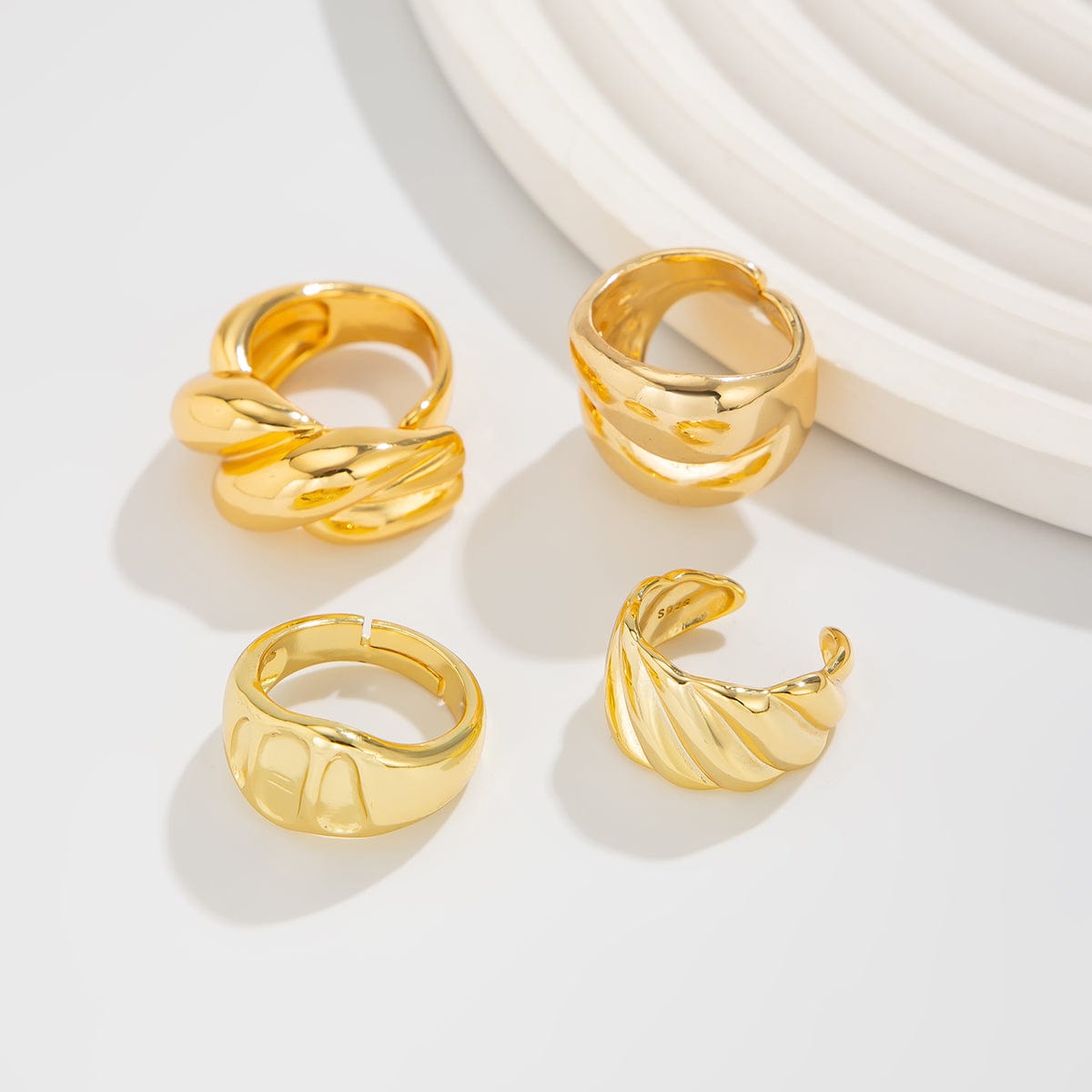 Minimalist 4pcs Glossy Twisted Stackable Ring Set - ArtGalleryZen