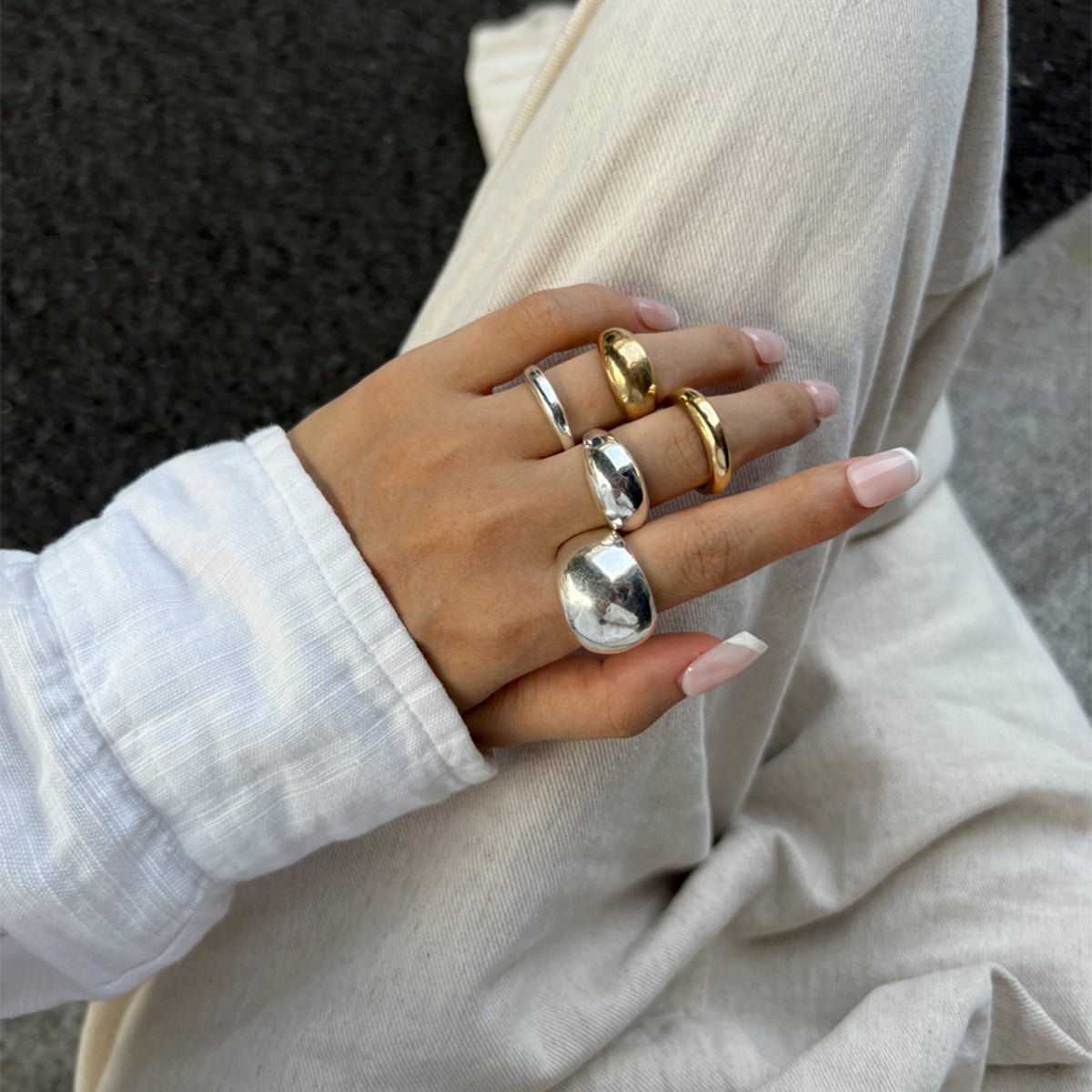 Minimalist 5pcs Gold Silver Tone Glossy Chunky Ring Set - ArtGalleryZen
