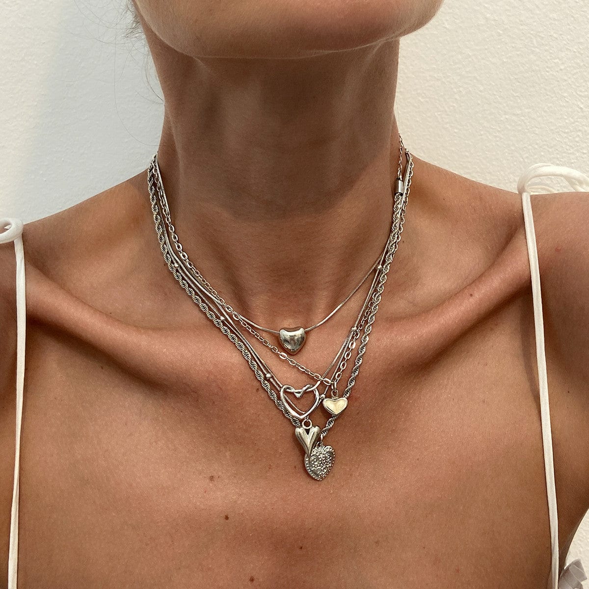 Minimalist 5pcs Relief Hollow Heart Pendant Rope Saturn Chain Necklace Set - ArtGalleryZen
