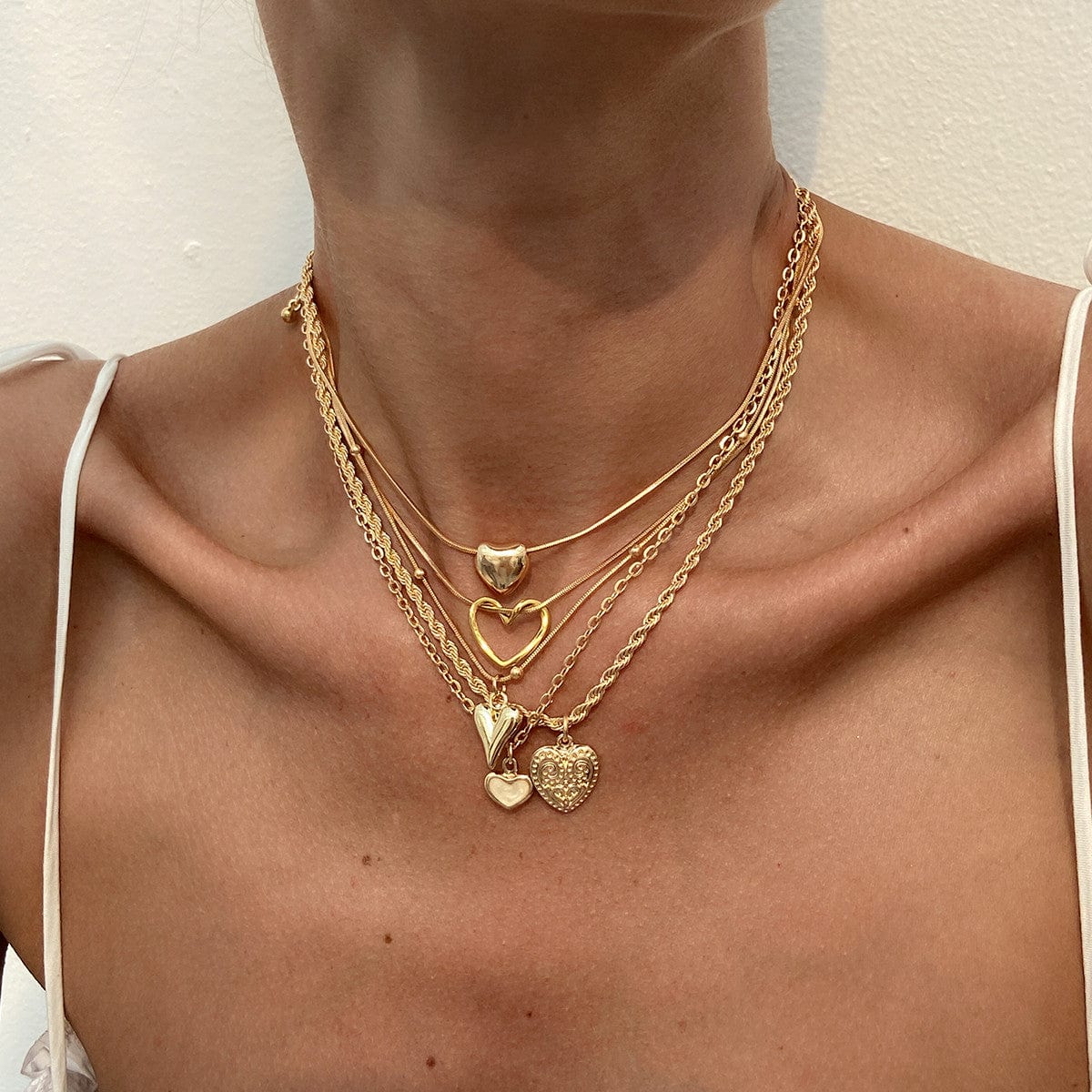 Minimalist 5pcs Relief Hollow Heart Pendant Rope Saturn Chain Necklace Set - ArtGalleryZen