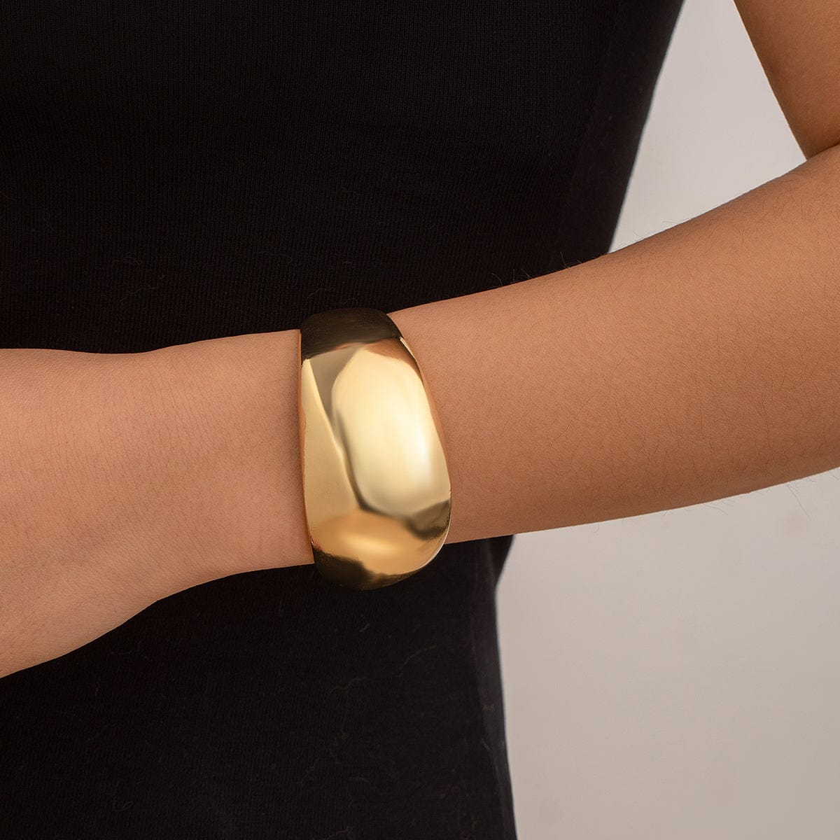 Minimalist Chunky Curved Glossy Wide Cuff Bangle Bracelet - ArtGalleryZen