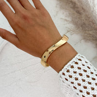 Thumbnail for Minimalist Glossy Curved Bangle Bracelet - ArtGalleryZen