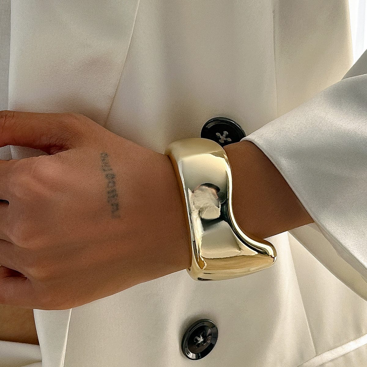 Punk Irregular Curved Glossy Wide Cuff Bangle Bracelet - ArtGalleryZen