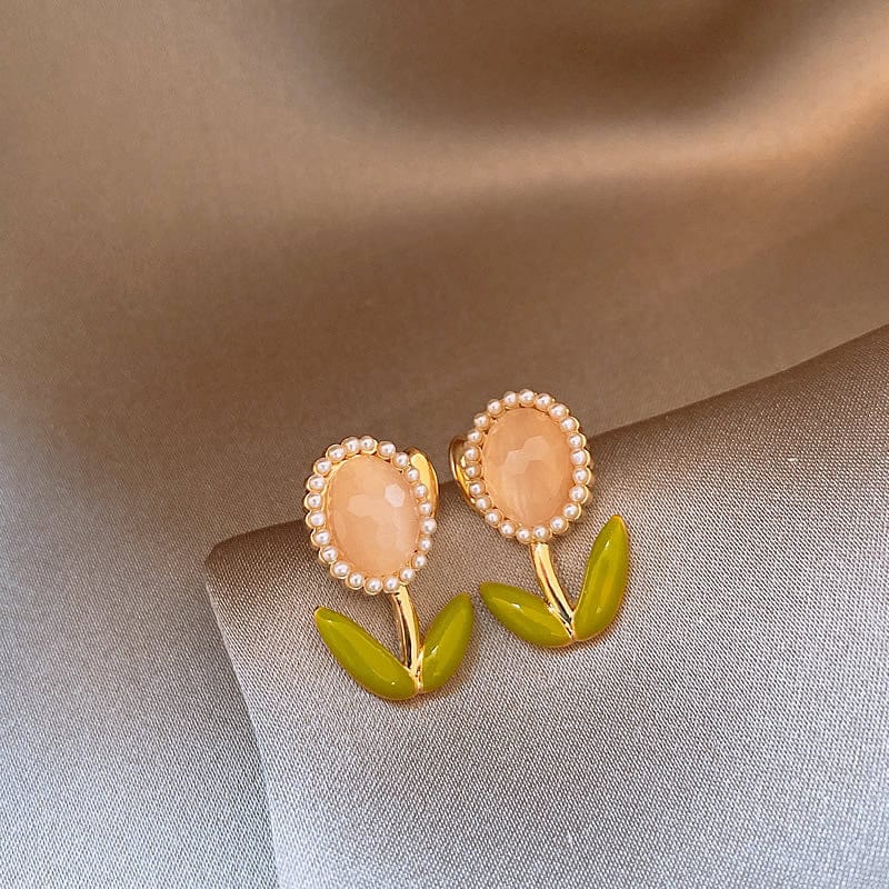Sweet Pearl Inlaid Cat's Eye Stone Tulip Earrings - ArtGalleryZen