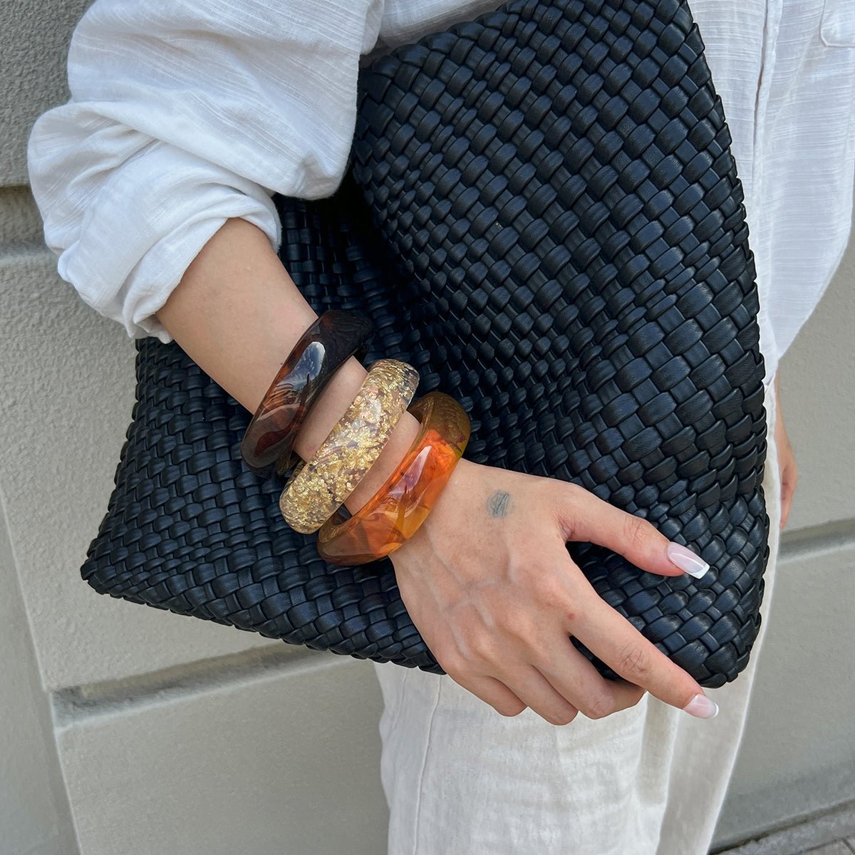 Trendy Chunky Gold Foil Amber Bangle Bracelet - ArtGalleryZen