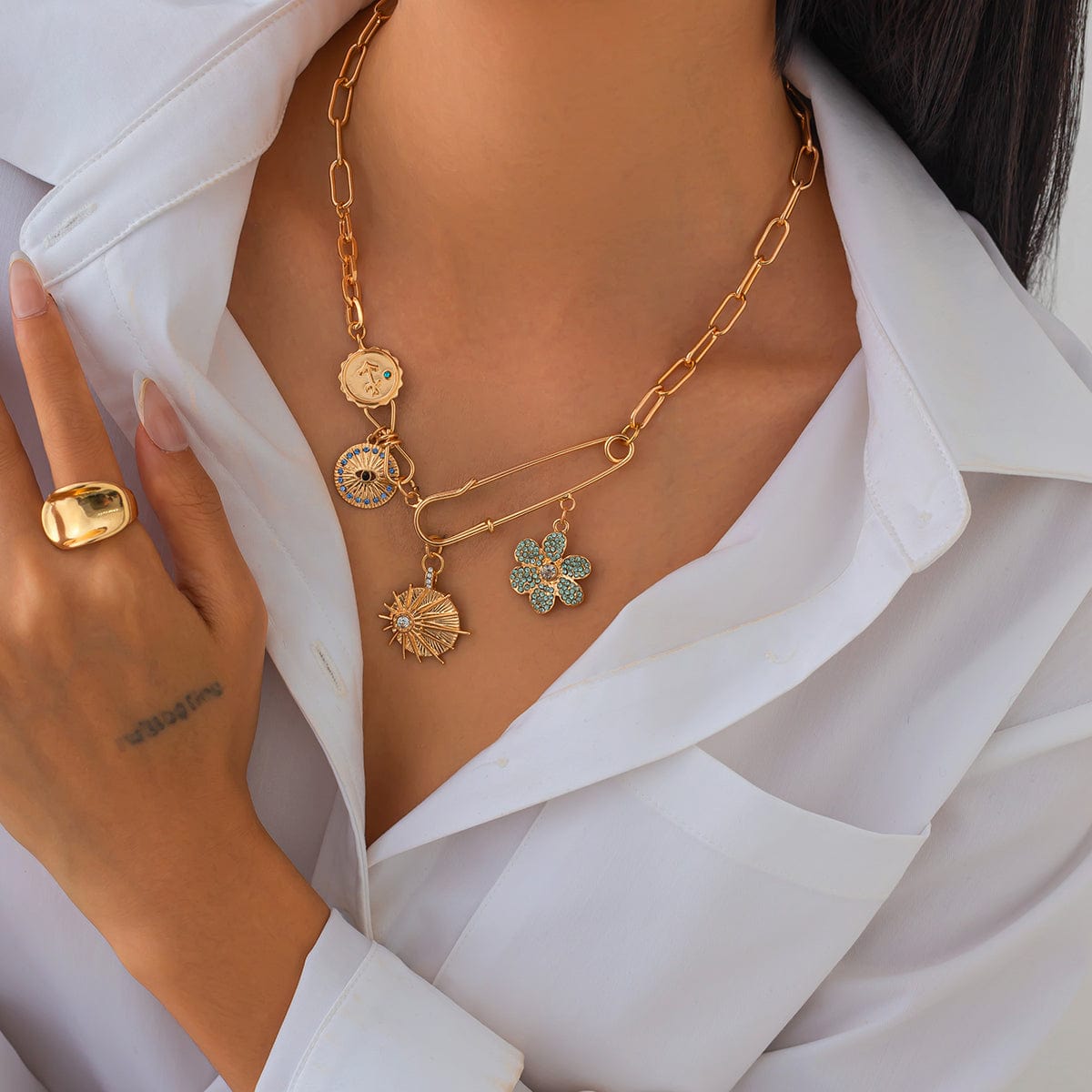 Trendy Rhinestone Inlaid Flower Sun Relief Disk Charm Paperclip Necklace - ArtGalleryZen