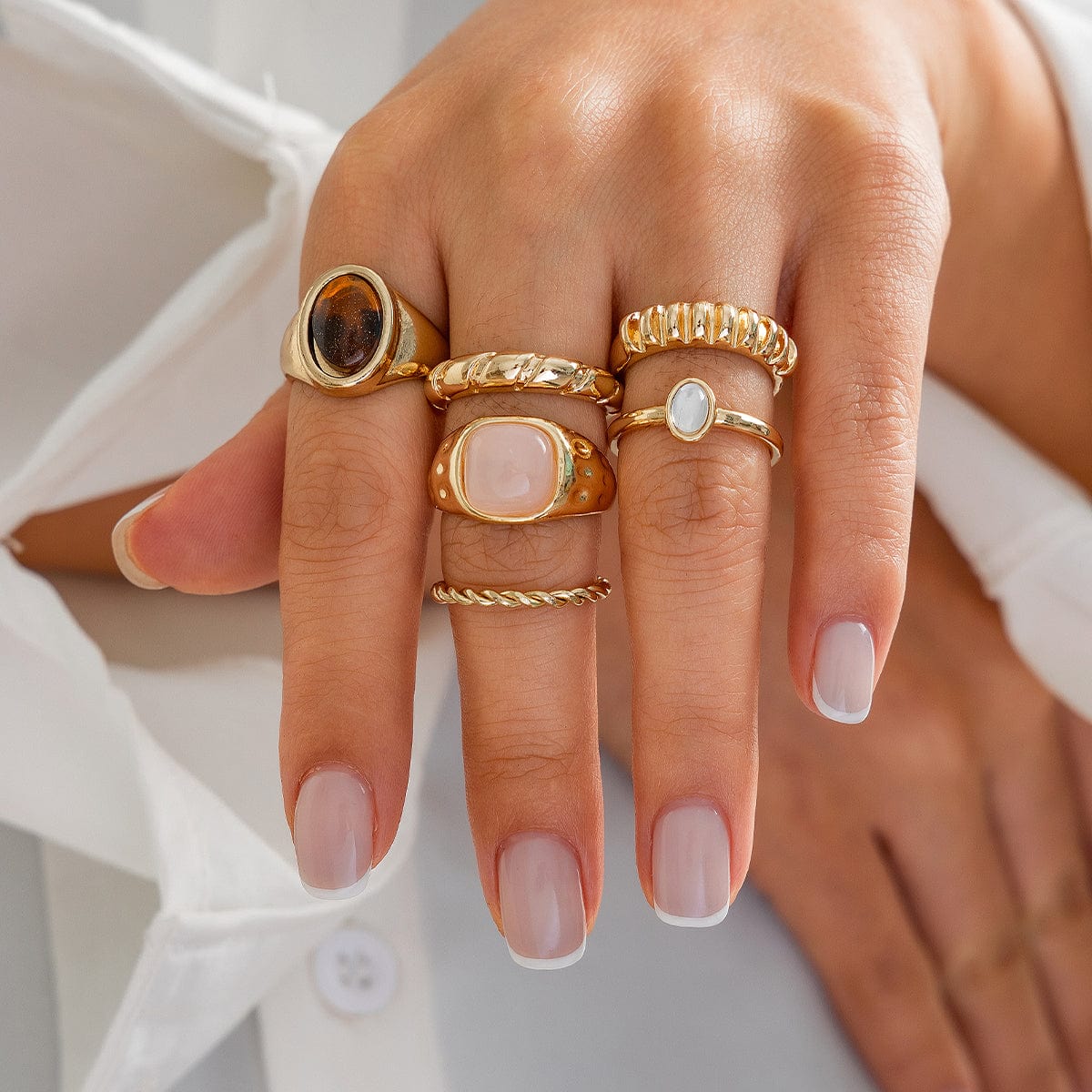 Vintage Gold Plated Crystal Inlaid Twisted Ring Set - ArtGalleryZen
